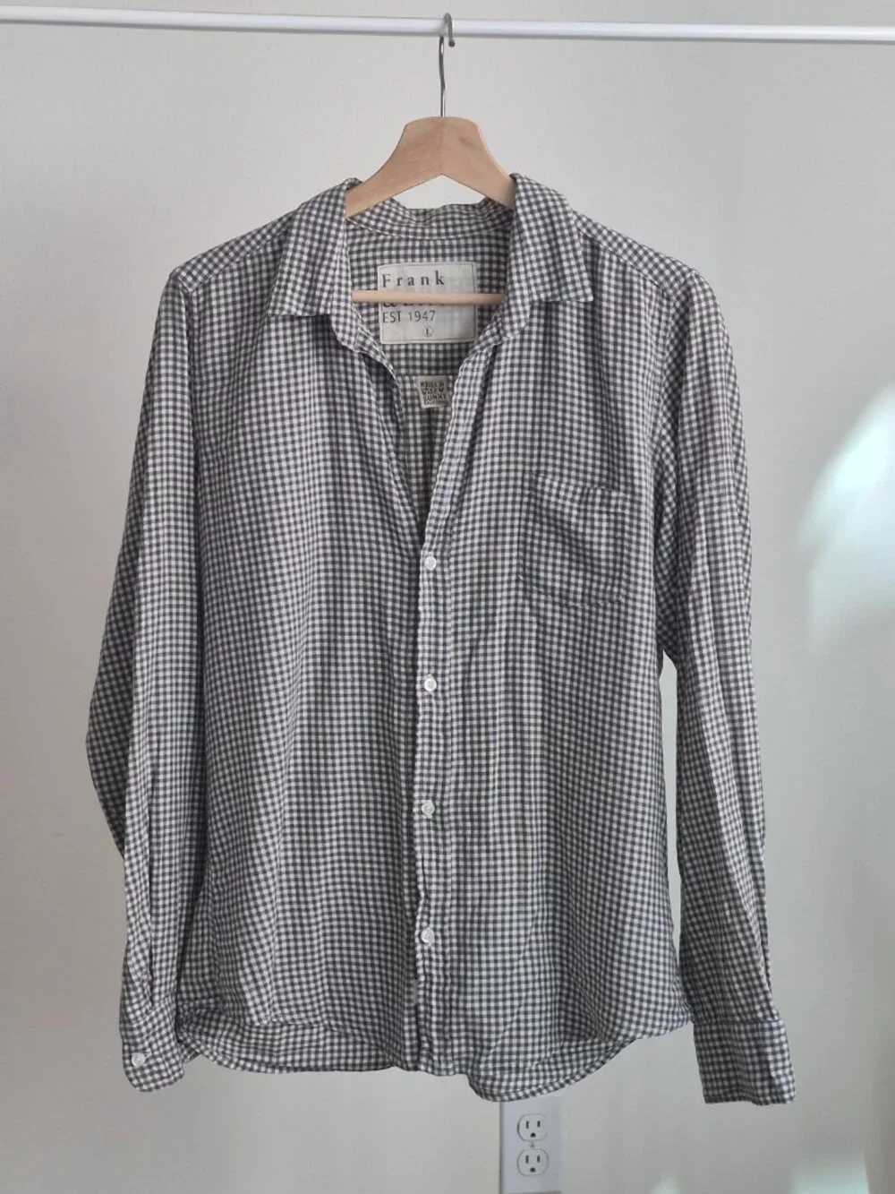 Frank & Eileen Barry Shirt Women’s L Gray White Gingham 100% Cotton Made USA